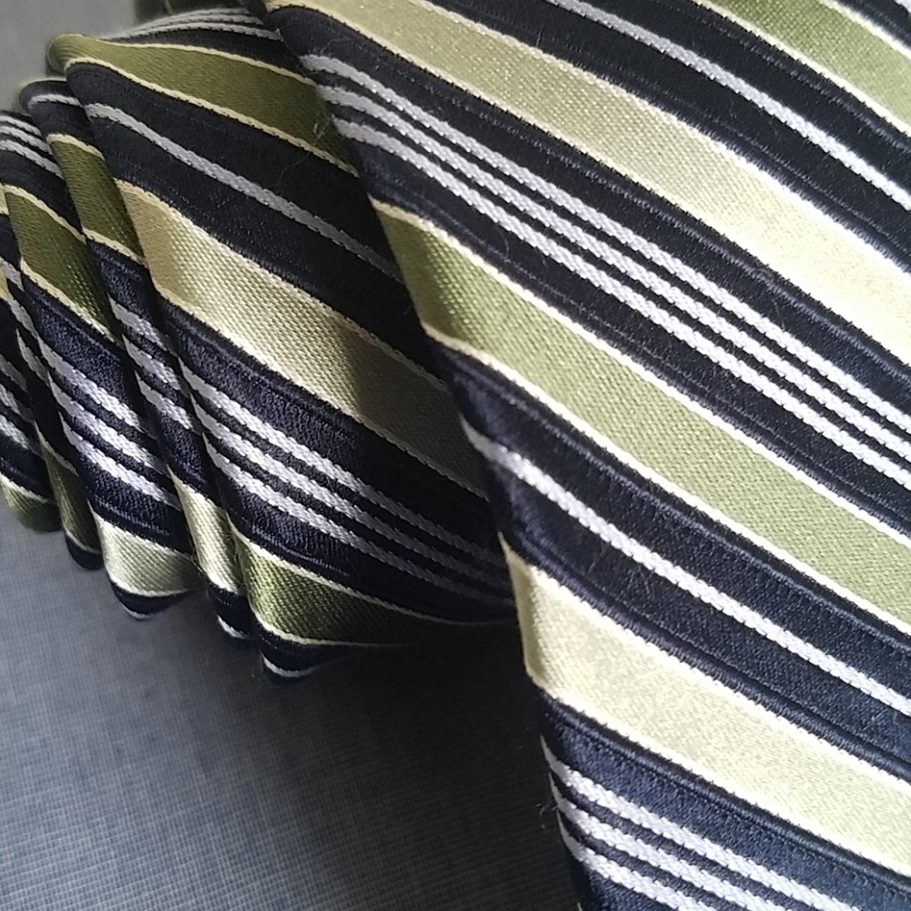 Striped tie - Picture 2 of 4